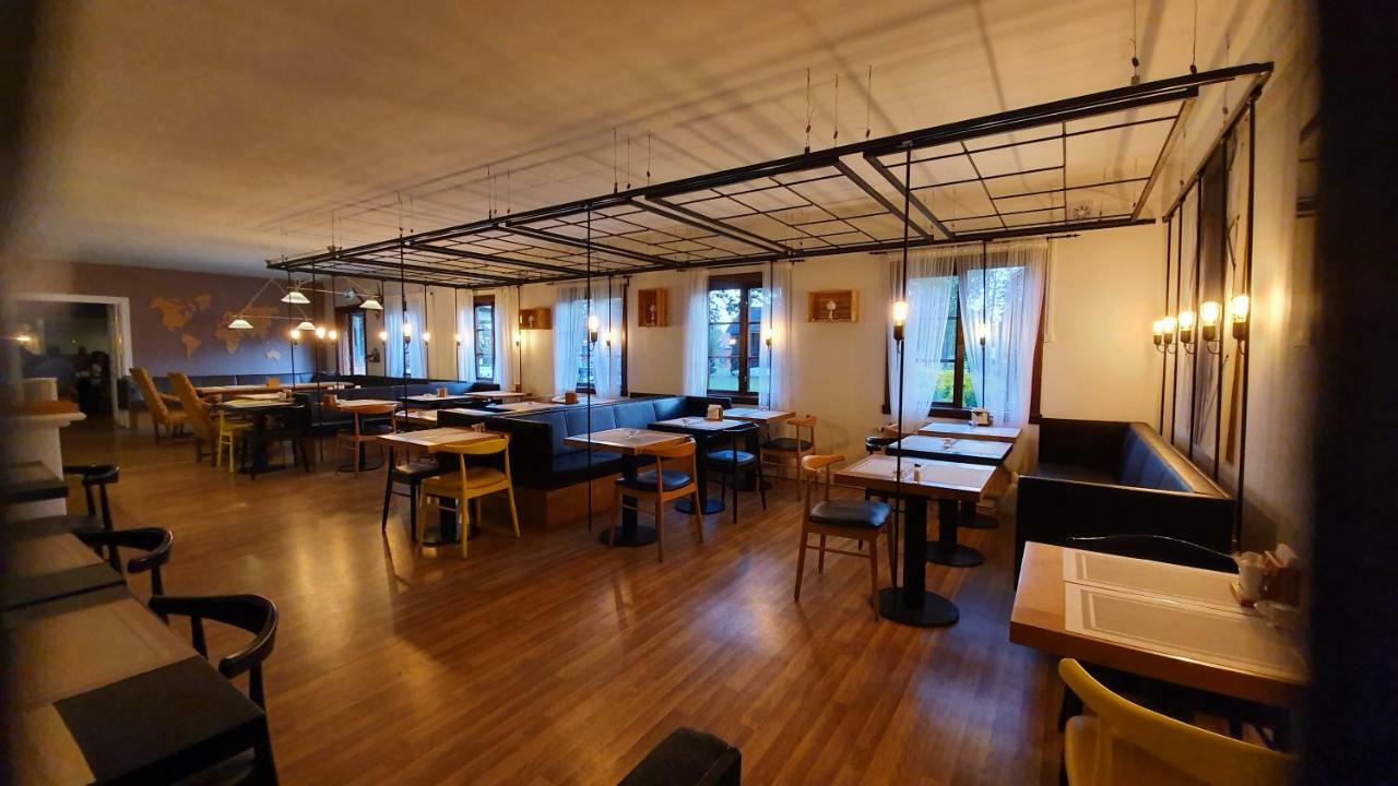 Rada Hotel ハーグフォシュ エクステリア 写真